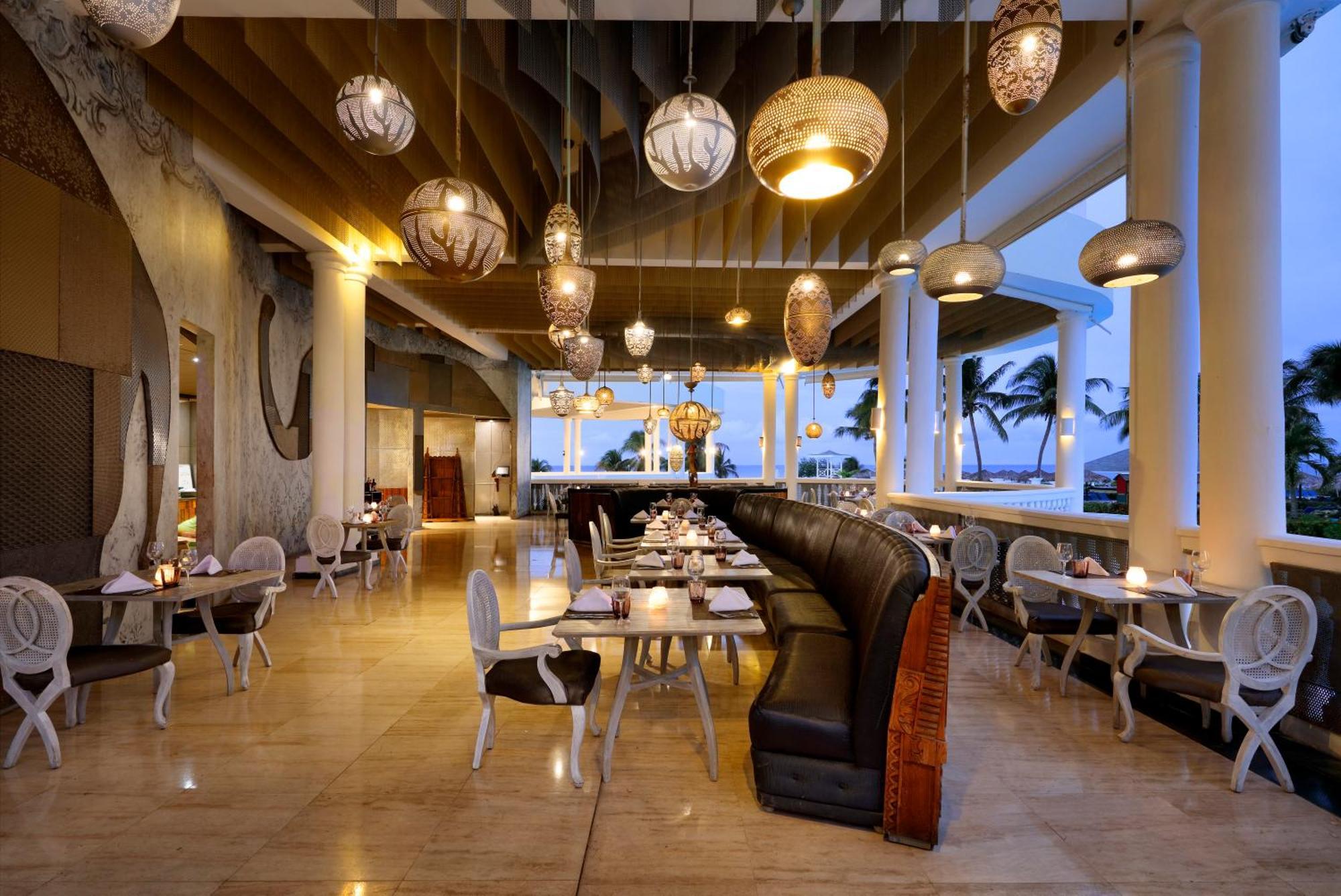 The Signature Level At Grand Palladium Lady Hamilton Resort & Spa Lucea Exterior photo