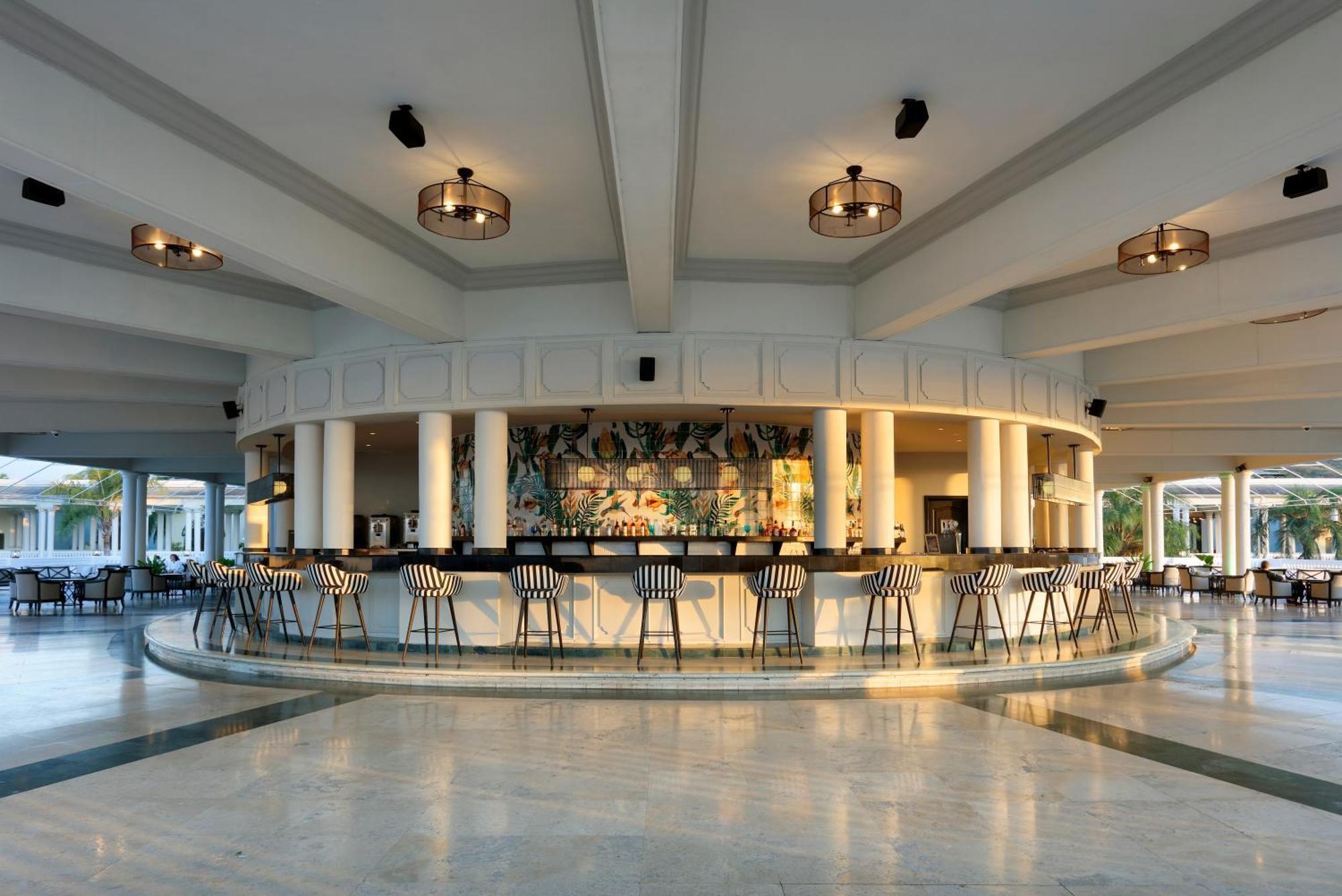 The Signature Level At Grand Palladium Lady Hamilton Resort & Spa Lucea Exterior photo