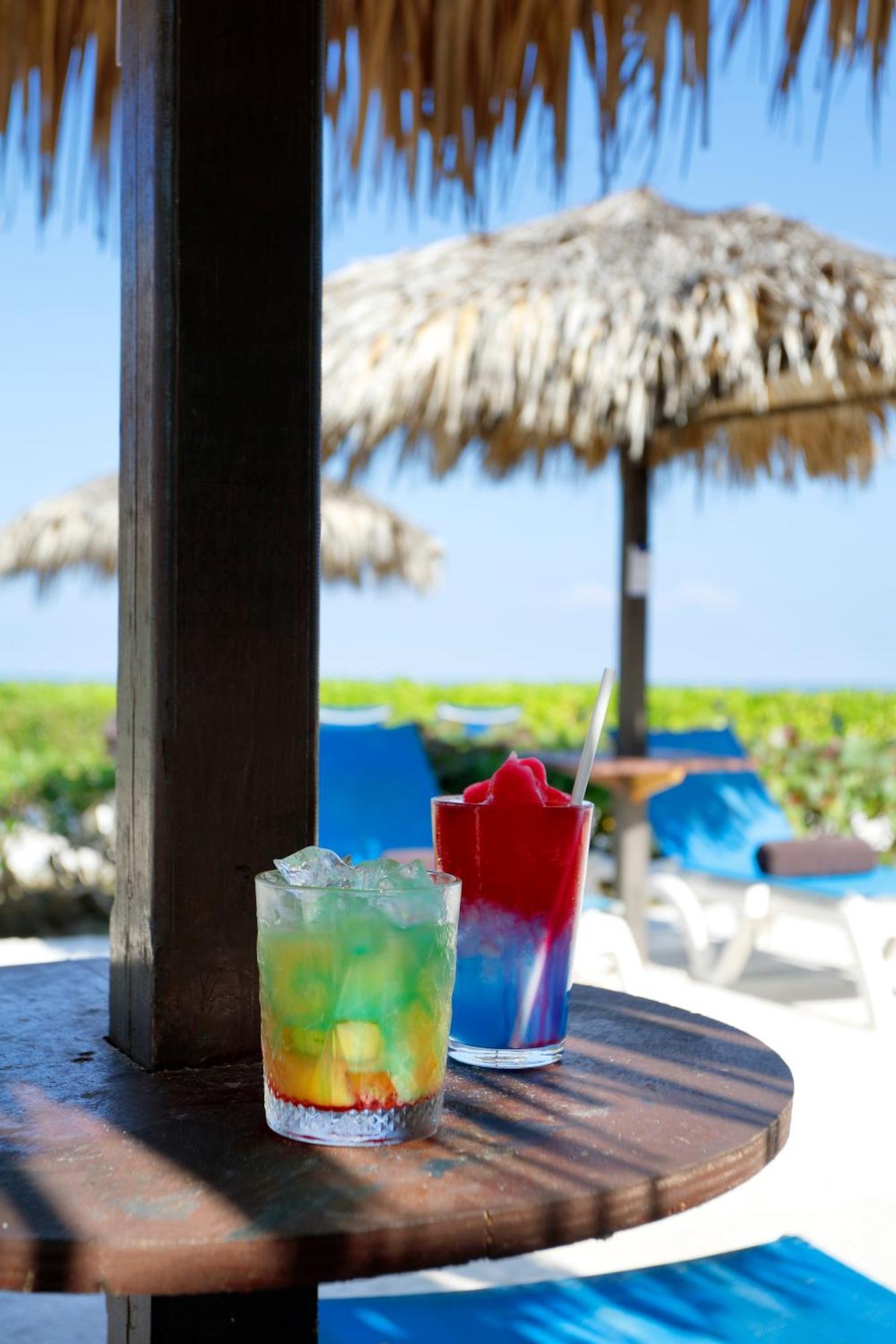 The Signature Level At Grand Palladium Lady Hamilton Resort & Spa Lucea Exterior photo