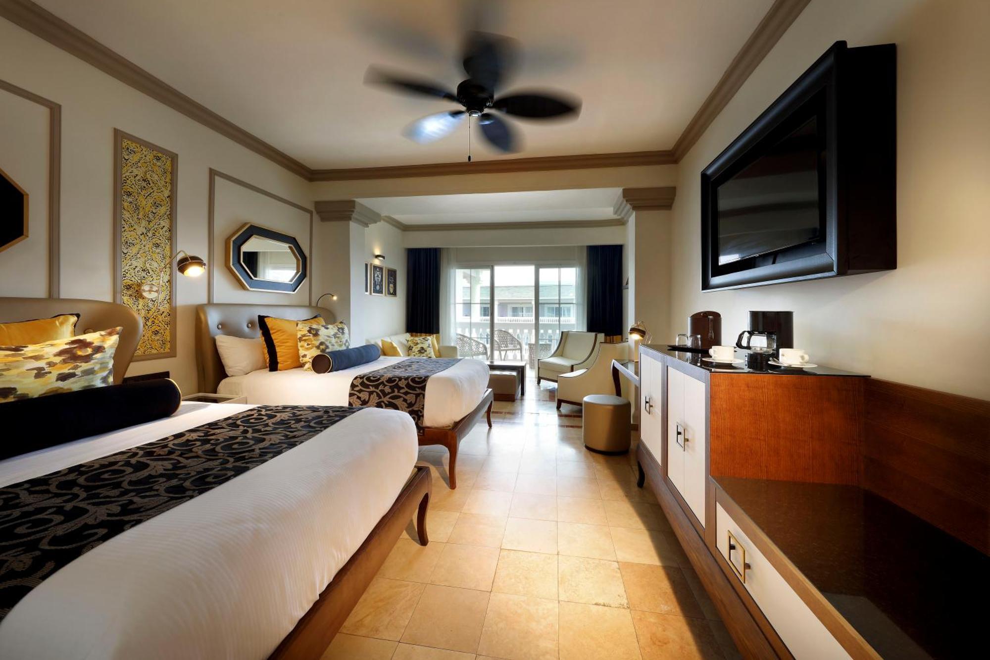 The Signature Level At Grand Palladium Lady Hamilton Resort & Spa Lucea Exterior photo